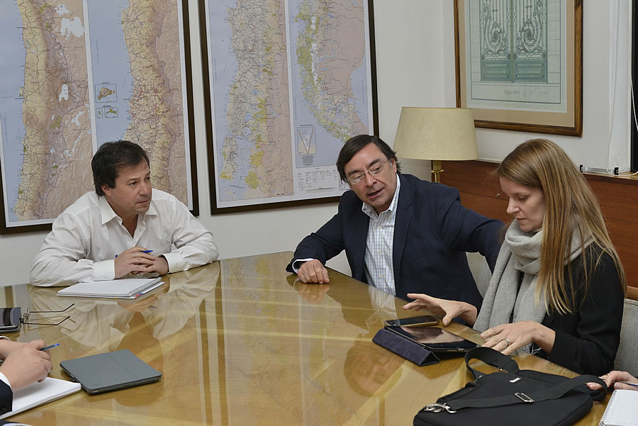 Subsecretario de Obras Públicas y Municipalidad de Lo Barnechea anuncian creación de mesa de trabajo para Ruta G21 de Farellones