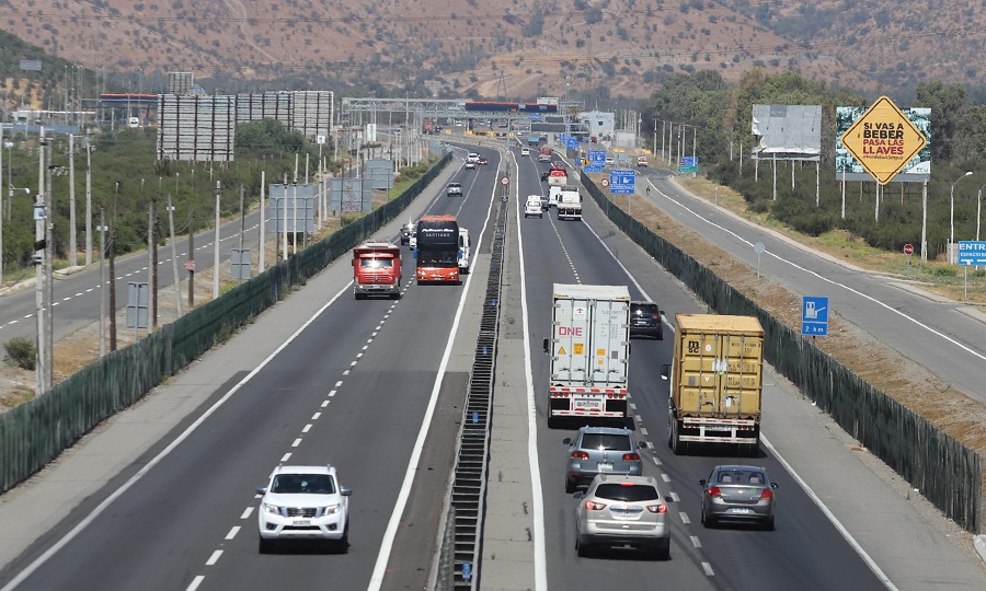 MOP entrega balance final de flujos que muestran una disminución de un 24% en las carreteras interurbanas durante el verano