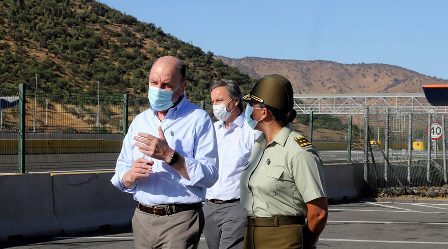 Ministro Alfredo Moreno refuerza fiscalización en carreteras por salida de automóviles de la RM durante Navidad