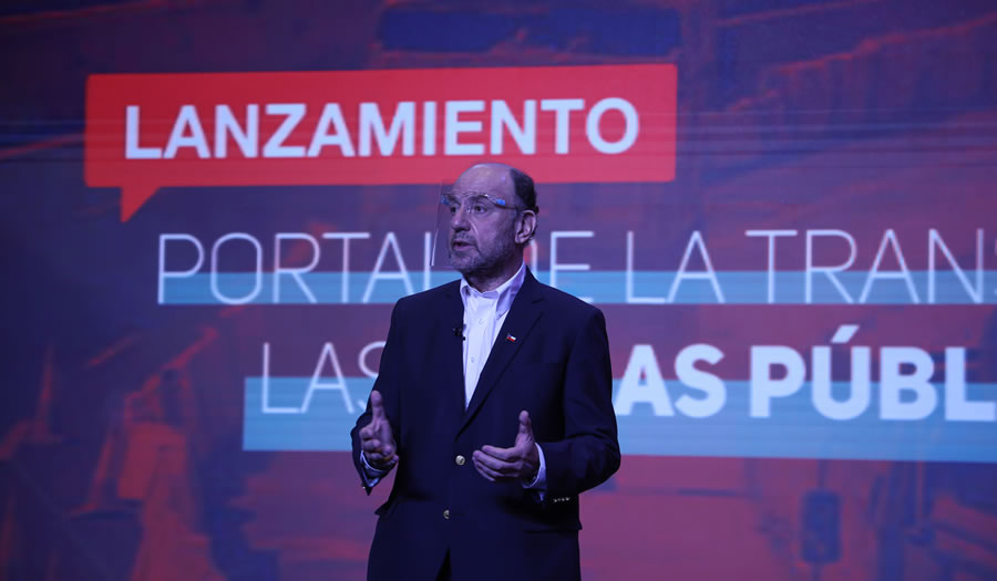 Ministro Moreno encabeza lanzamiento de portal de transparencia con información de todas las obras públicas en Chile