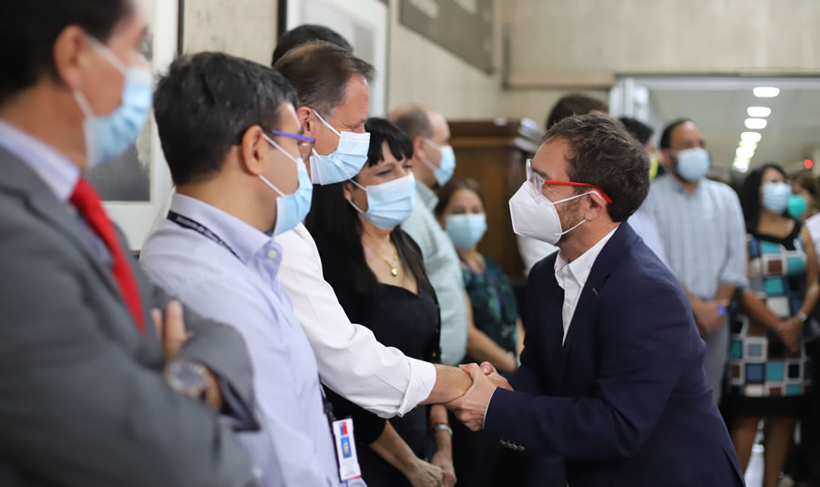 Ministro Juan Carlos García se reúne con todos los gobernadores regionales en su primera actividad oficial a cargo del MOP