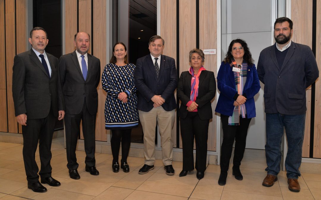 Ministra Jessica López presentó los pilares de su gestión en seminario organizado por el Colegio de Ingenieros de Chile