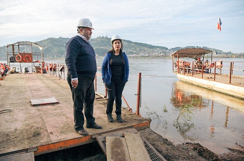 Subsecretario Herrera inspecciona avances en reposición de infraestructura tras incendios forestales