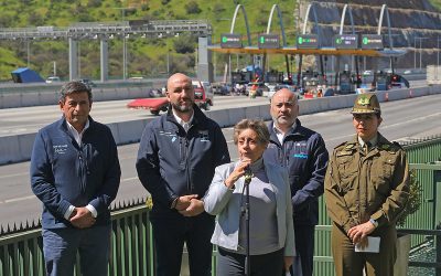 Ministra de Obras Públicas anunció que ya han salido 40 mil vehículos de la capital