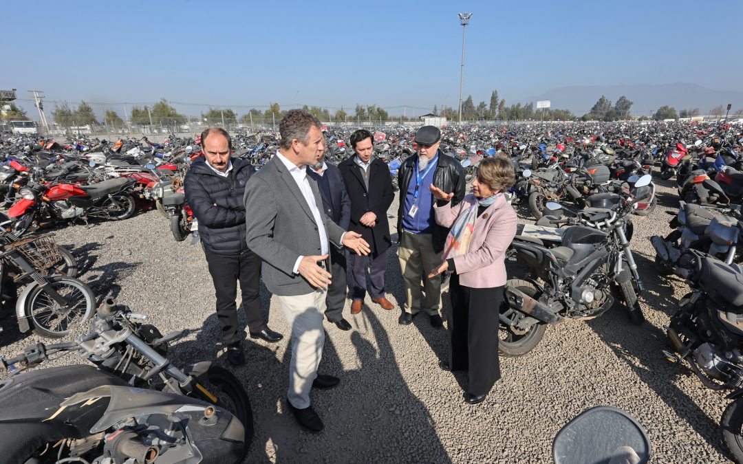 MOP y MTT inspeccionan Centro Motorizado de Vehículos Retirados de Circulación: 27 mil autos y motos se encuentran en custodia por infracciones