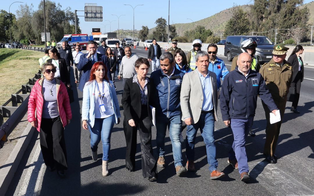 Ministra de Obras Públicas informa que ya han salido de la capital 190 mil vehículos