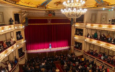 Tras 17 años de cierre: Subsecretario de Obras Públicas participa en apertura oficial del Teatro Municipal de Iquique