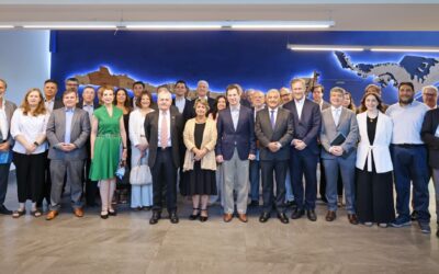 Ministra de Obras Públicas y su par de Transportes realizan balance y proyecciones de su sector en el CPI