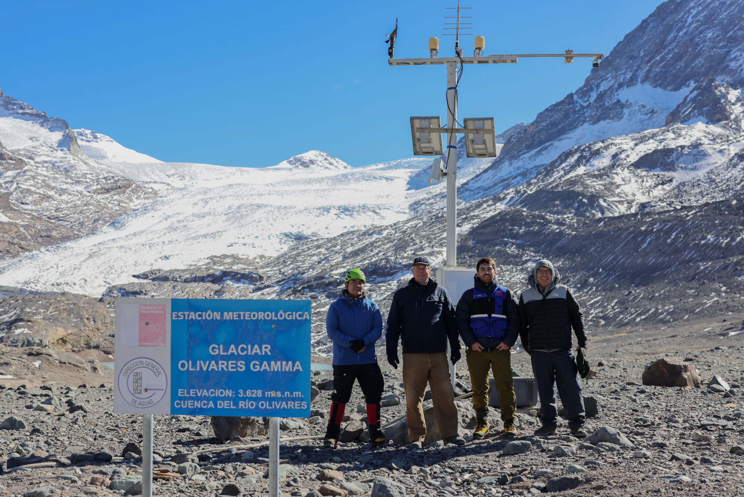 SUBSECRETARIO VISITA GLACIAR 1