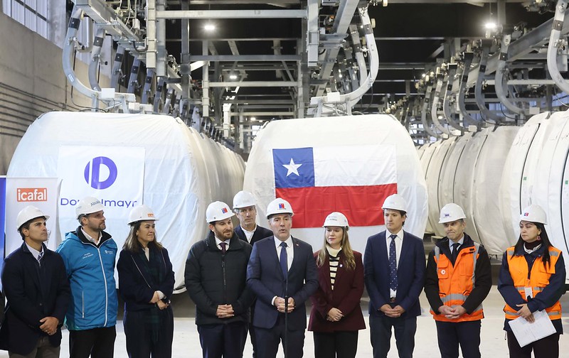 Comienza instalación de las 121 cabinas de pasajeros del Teleférico Bicentenario que entrará en operación en 2027