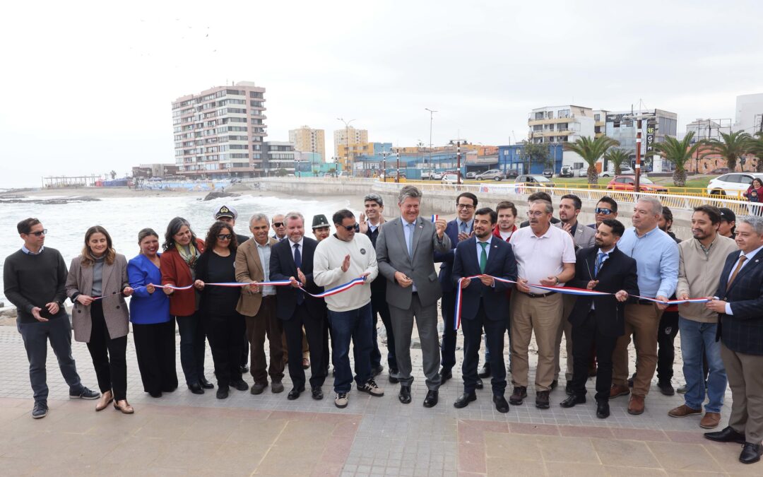 MOP inaugura nuevo muro de protección costera de Playa Bellavista y recupera espacio público para la comunidad de Iquique