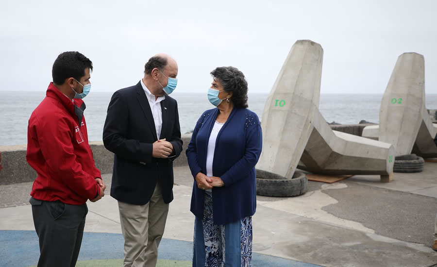Ministro Alfredo Moreno supervisa construcción de nueva infraestructura de protección ante marejadas en Avenida Perú de Viña del Mar
