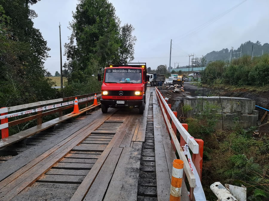 Vialidad restableció el tránsito para vehículos menores en el puente Pulelfu