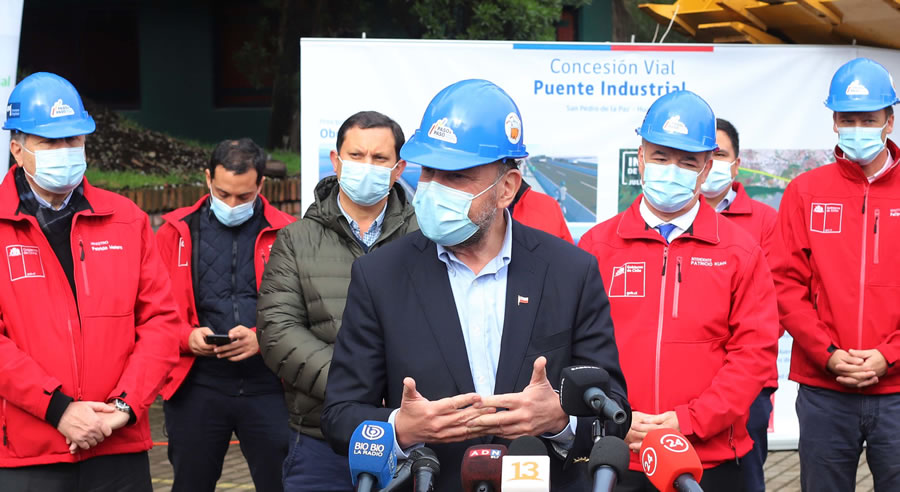 Ministro Moreno da inicio a las obras de construcción del Puente Industrial, el que se convertirá en el segundo más largo de Chile