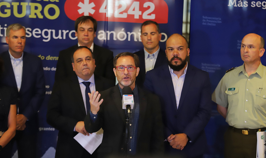 Subsecretario Vergara junto a Ministro García lideran primera sesión 2023 de fuerza de tarea público-privada contra el robo violento de vehículos