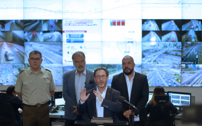 Ministro García anuncia inversión adicional de 400 millones de pesos en medidas para enfrentar encerronas en autopistas de Santiago