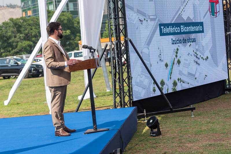 Presidente Boric da inicio a obras del Teleférico Bicentenario de Santiago