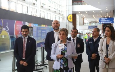 Ministra de Obras Públicas informa que más de 430 mil personas viajarán por el Aeropuerto de Santiago durante el fin de semana largo de Año Nuevo